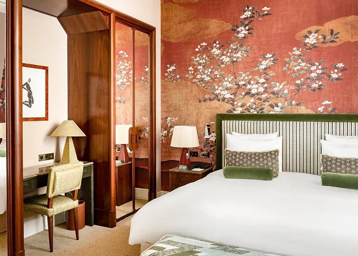 圣詹姆斯酒店 5*